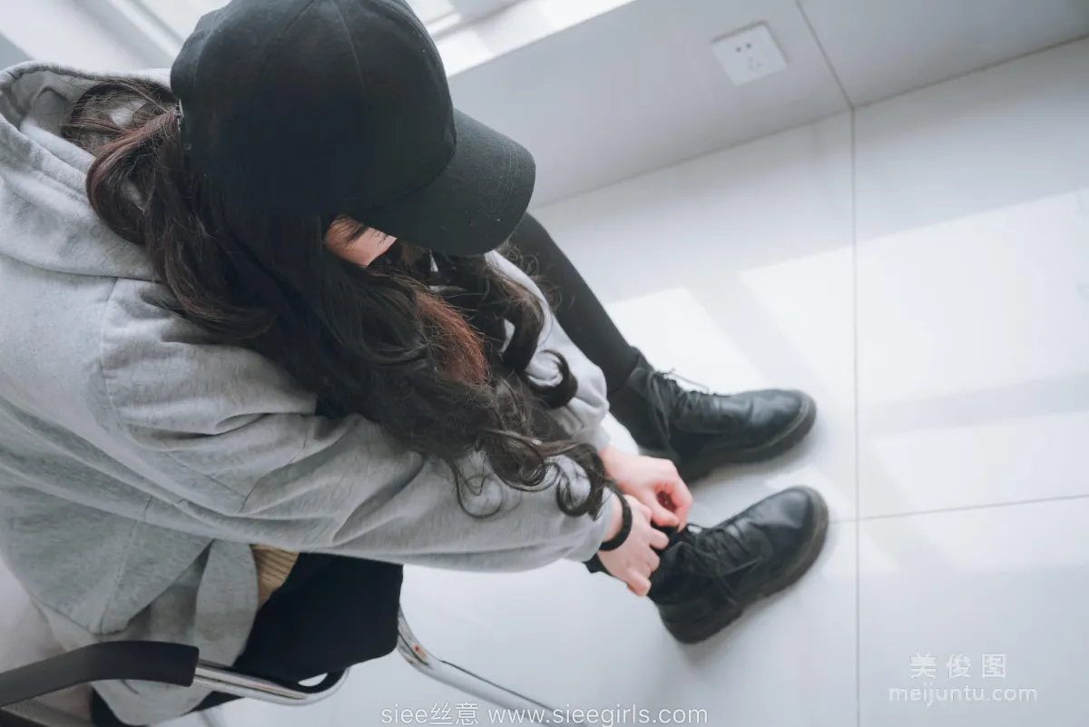 Han Han: SIEE No. 438 photo 48