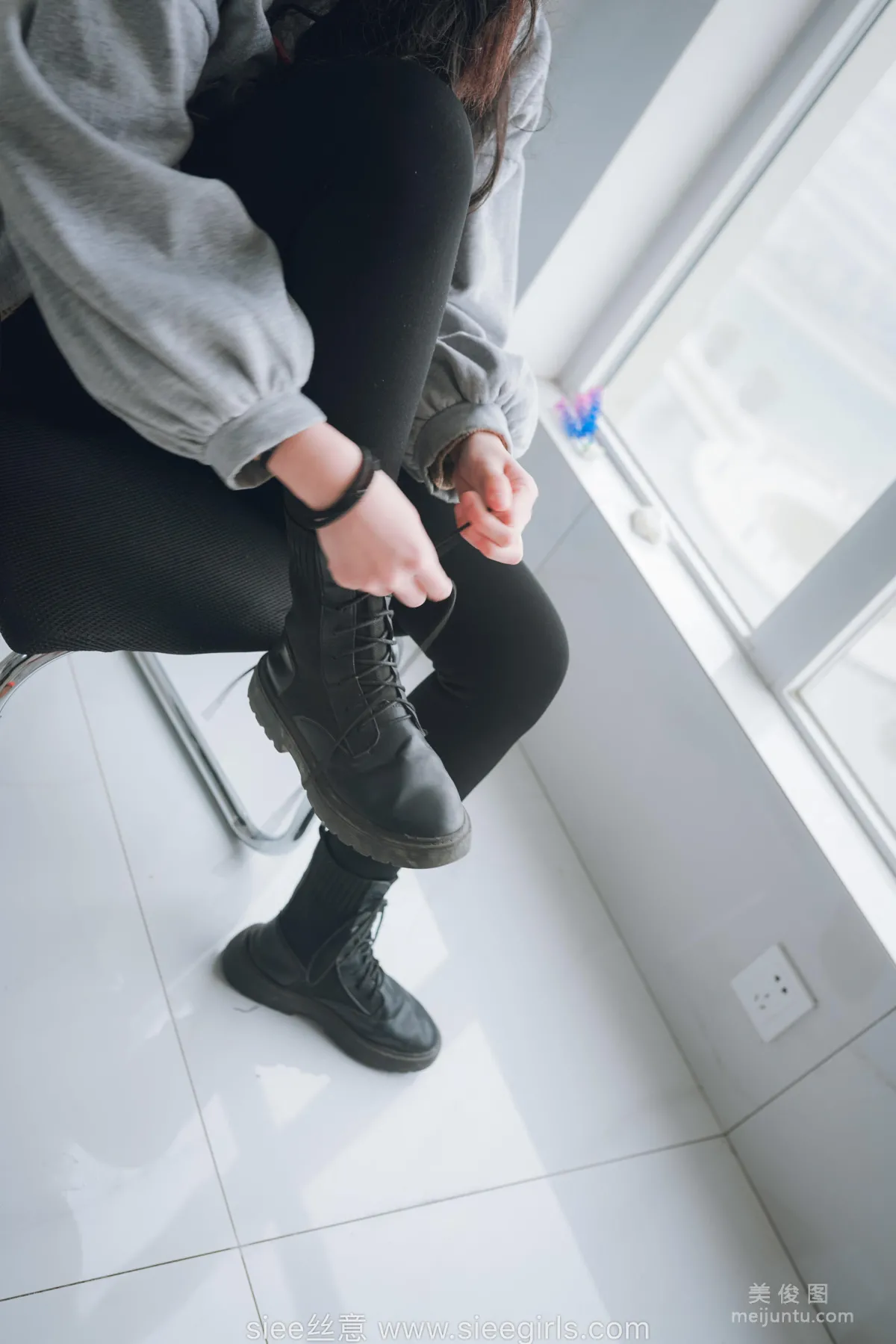 Han Han: SIEE No. 438 photo 47