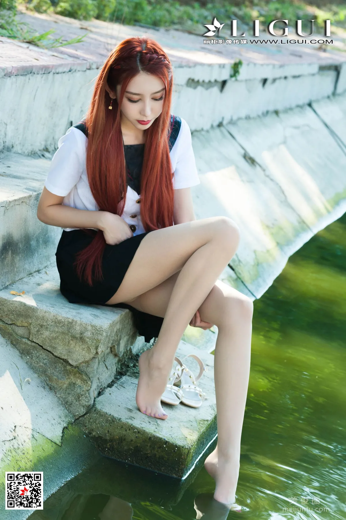 [丽柜Ligui] Model 兔子 《极品校花丝足》 写真集9