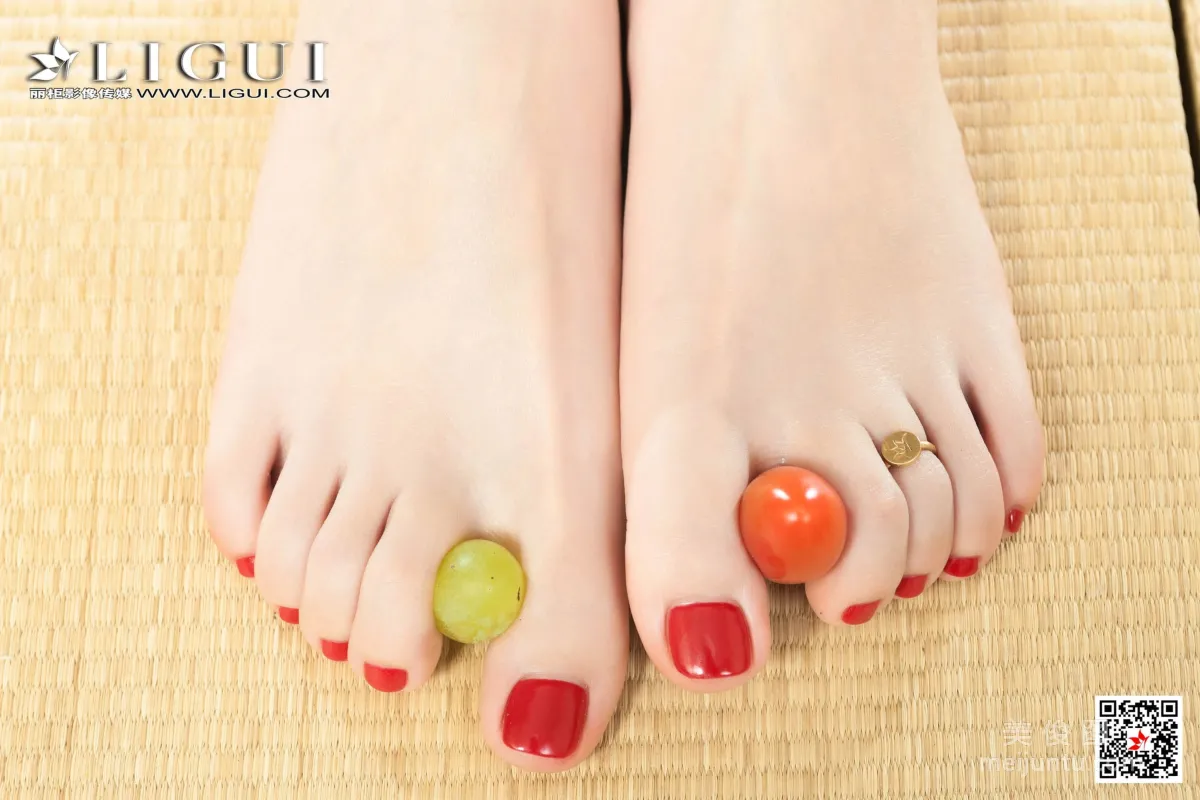 [Ligui] Model Xiao Shuang Qipao Fruit Stockings Feet Photo Set photo 60