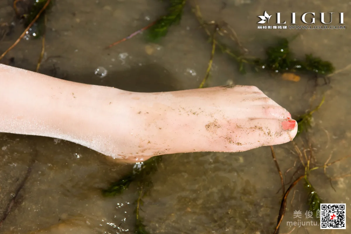 [丽柜Ligui] Model 语寒 《海边丝袜人体》 写真集60