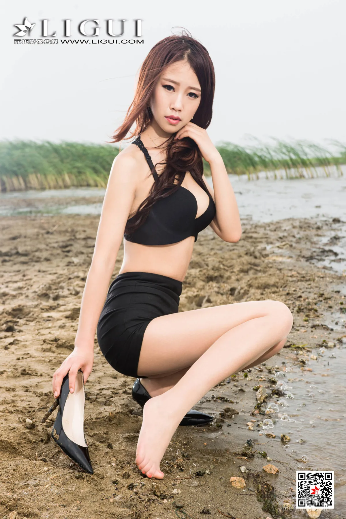 [丽柜Ligui] Model 语寒 《海边丝袜人体》 写真集20