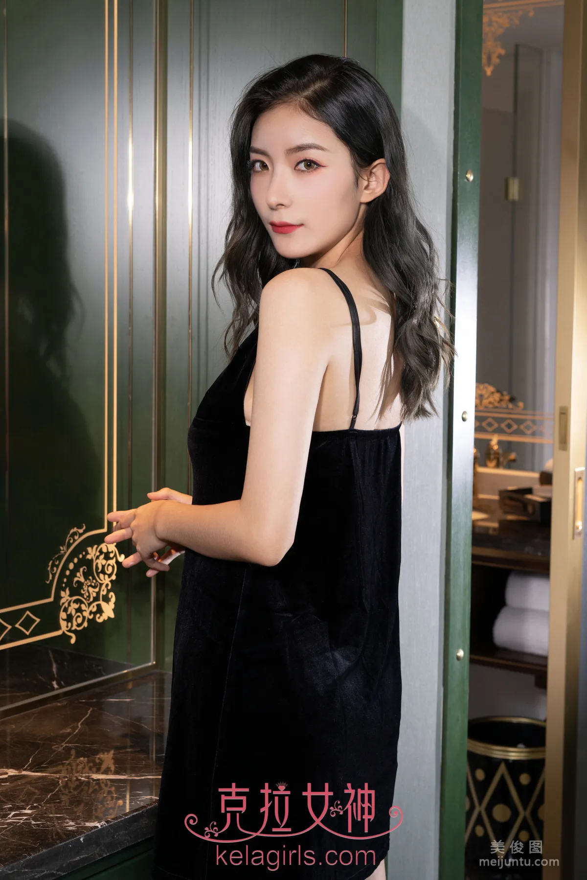 [克拉女神Kelagirls]  苏展 《名媛赤足》 写真集2