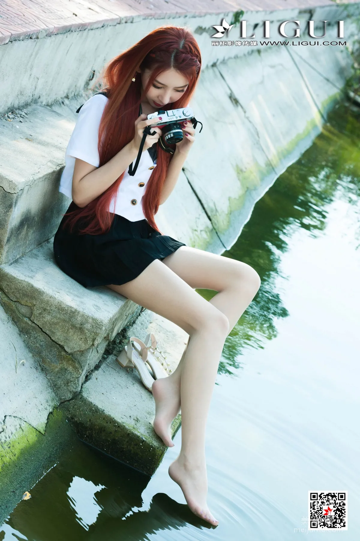 [丽柜Ligui] Model 兔子 《极品校花丝足》 写真集11