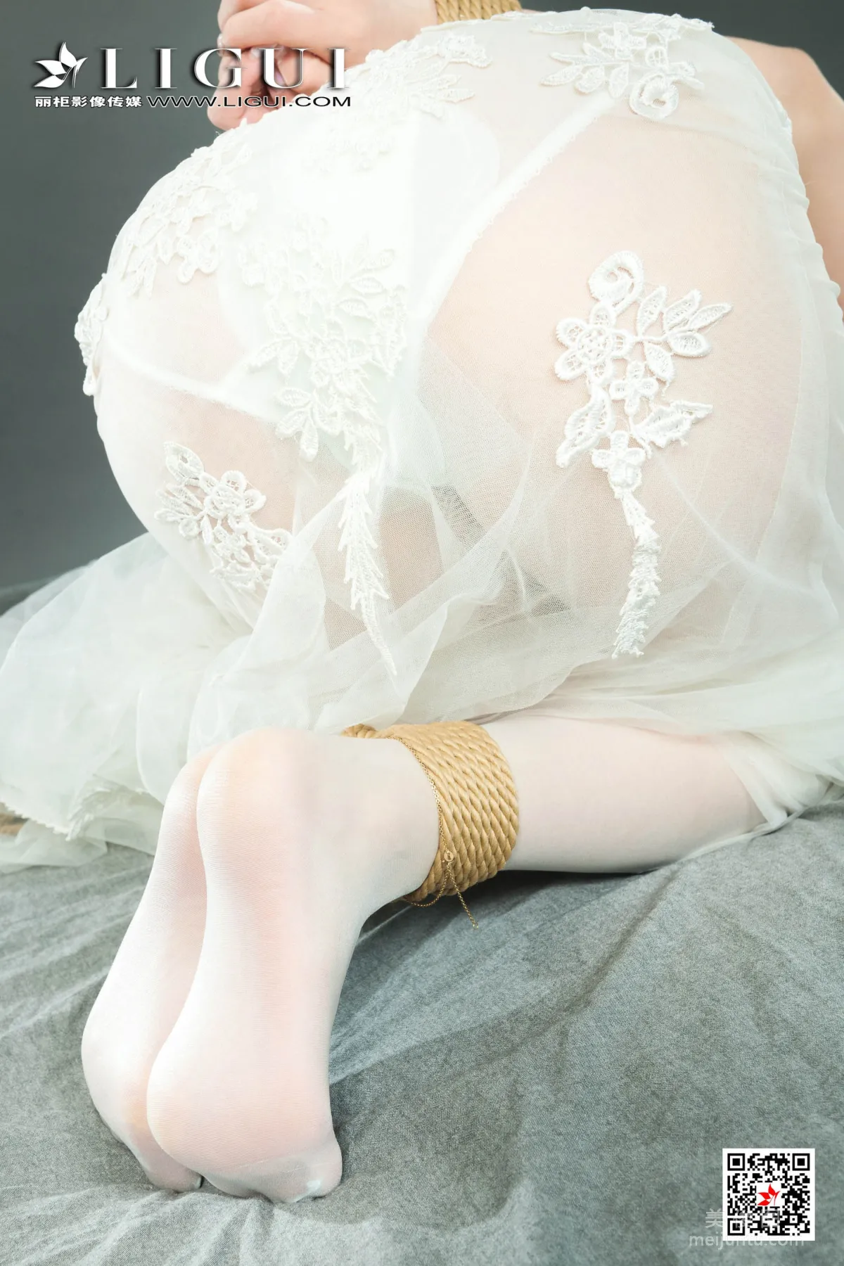 [丽柜Ligui] Model 天天 《蕾丝婚纱美束》 写真集11