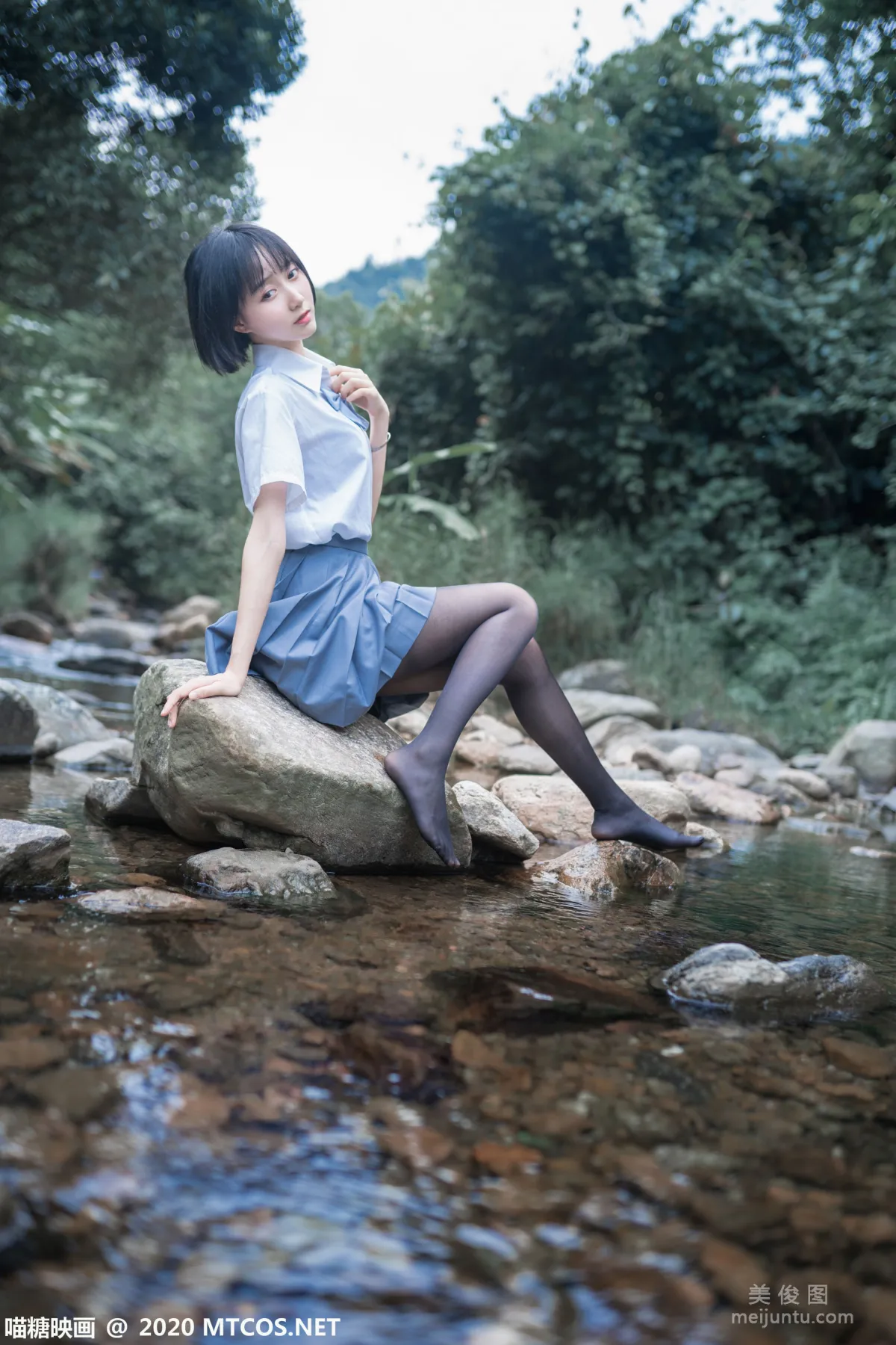 [喵糖映画] JKL.016 《溪边JK制服》 写真集4