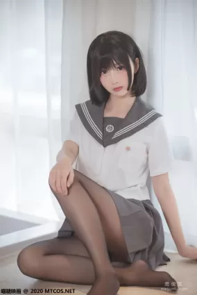 [喵糖映畫] JKL.017 《黑絲JK制服》 寫真集