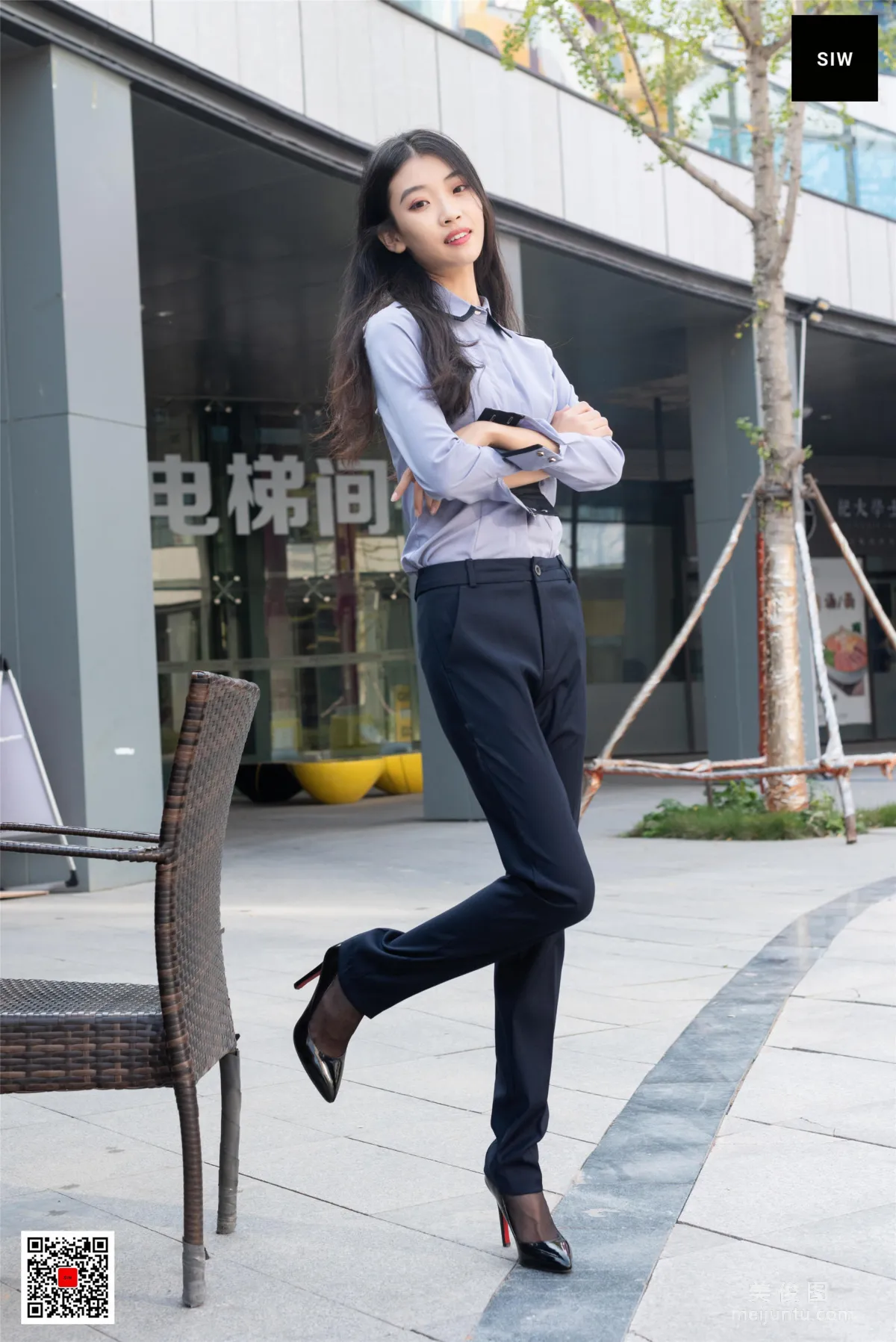 Rong Er: SIW photo 6