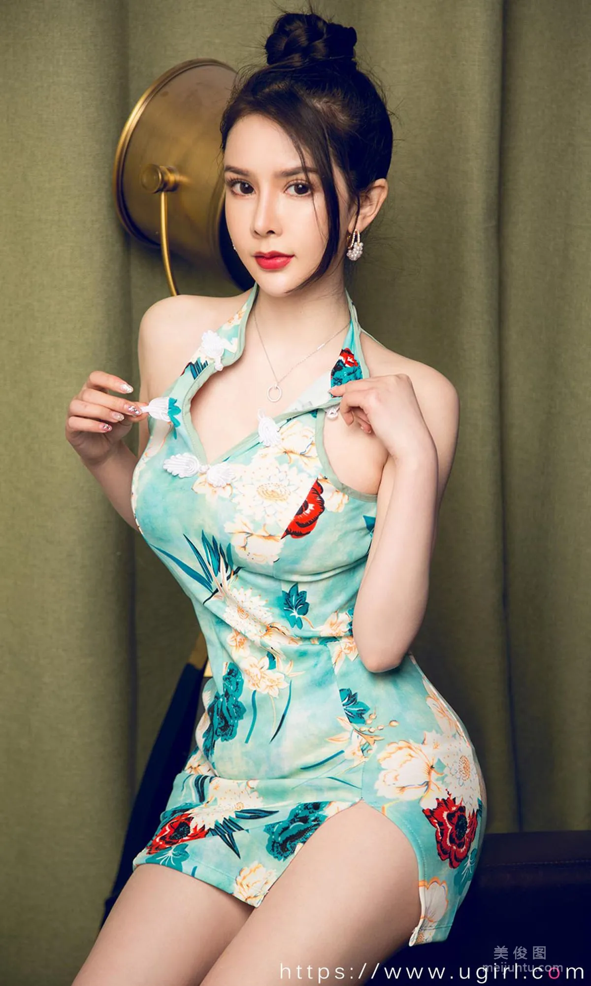 [Ugirls App] No.1818 Li Lisha, The Eldest Miss's Skirt Hem Photo Set photo 28