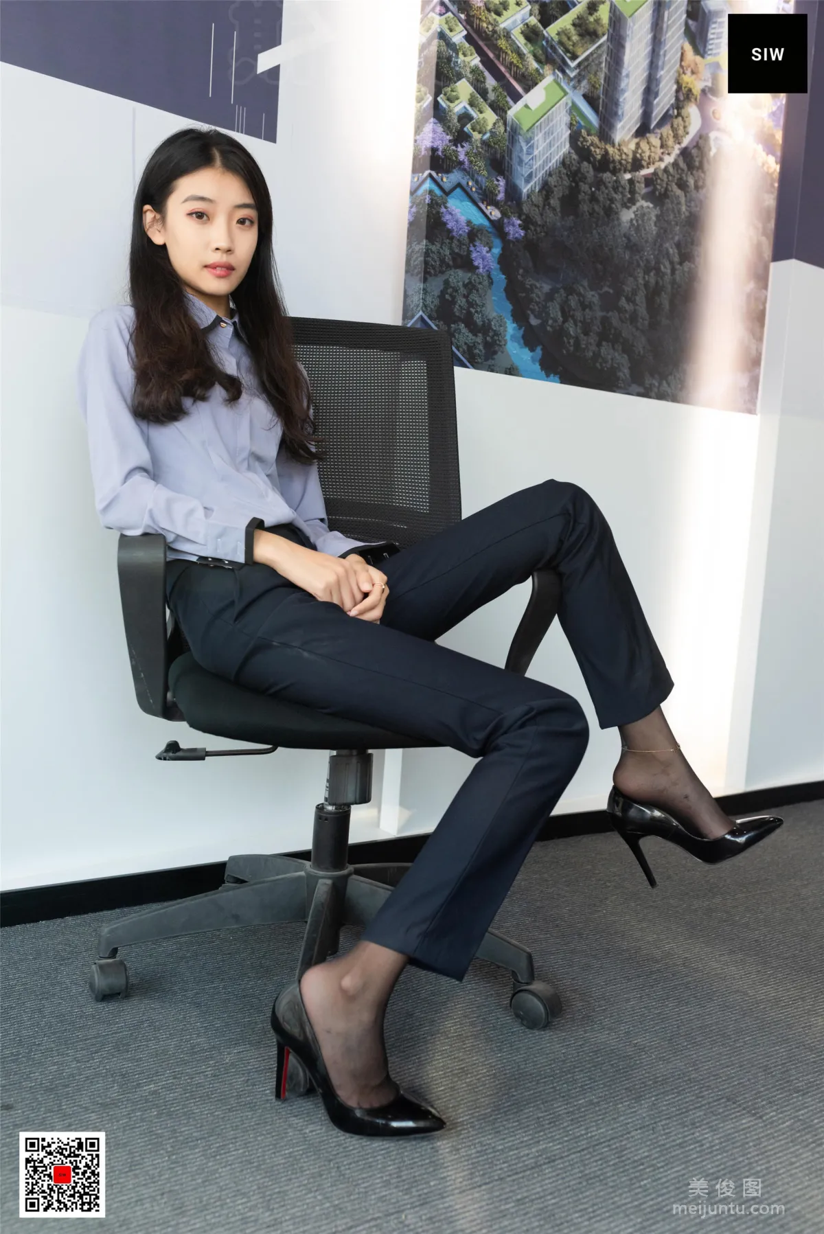 Rong Er: SIW photo 3