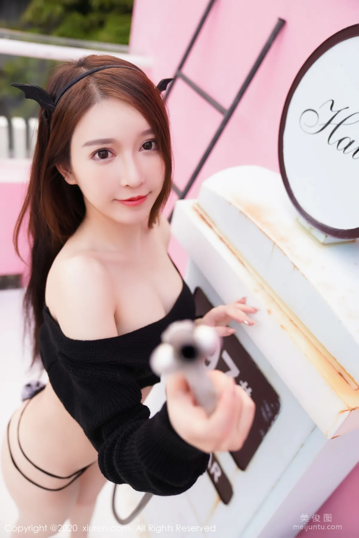 [XiuRen] No.2218 Yutu miki Black Lingerie Photo Set photo 2
