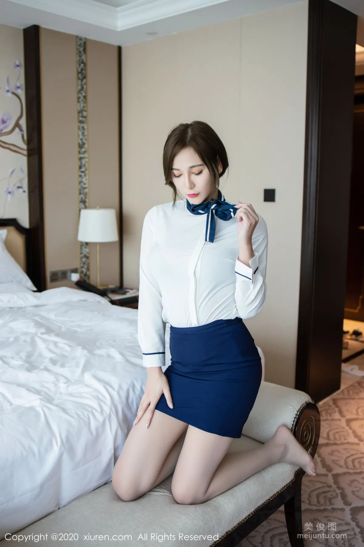 [XiuRen] No.2221 Lavinia Rou 'Sexy Classic Workplace Uniform' Photo Set photo 26