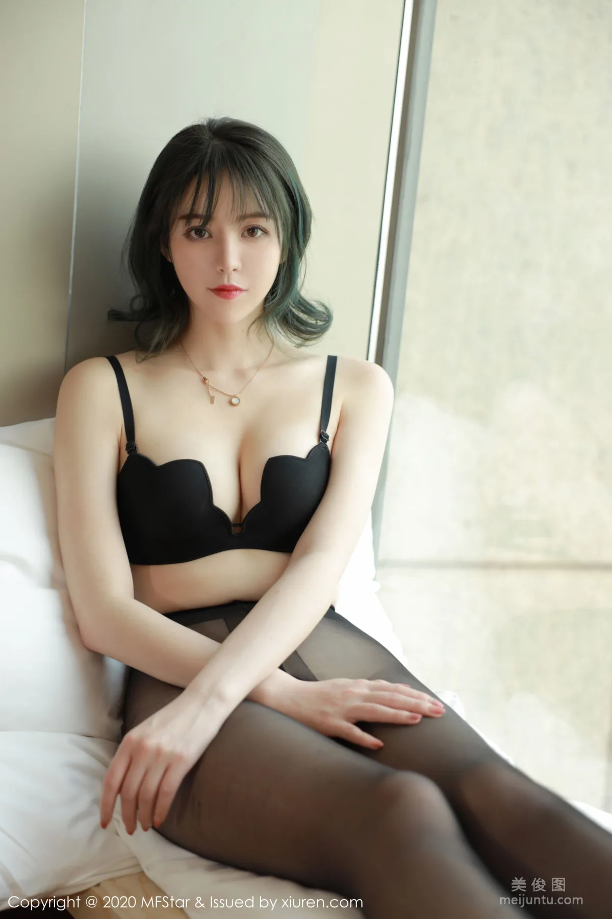 [模范学院MFStar] Vol.323 yoo优优 《明亮私房与黑色主题内衣》 写真集4