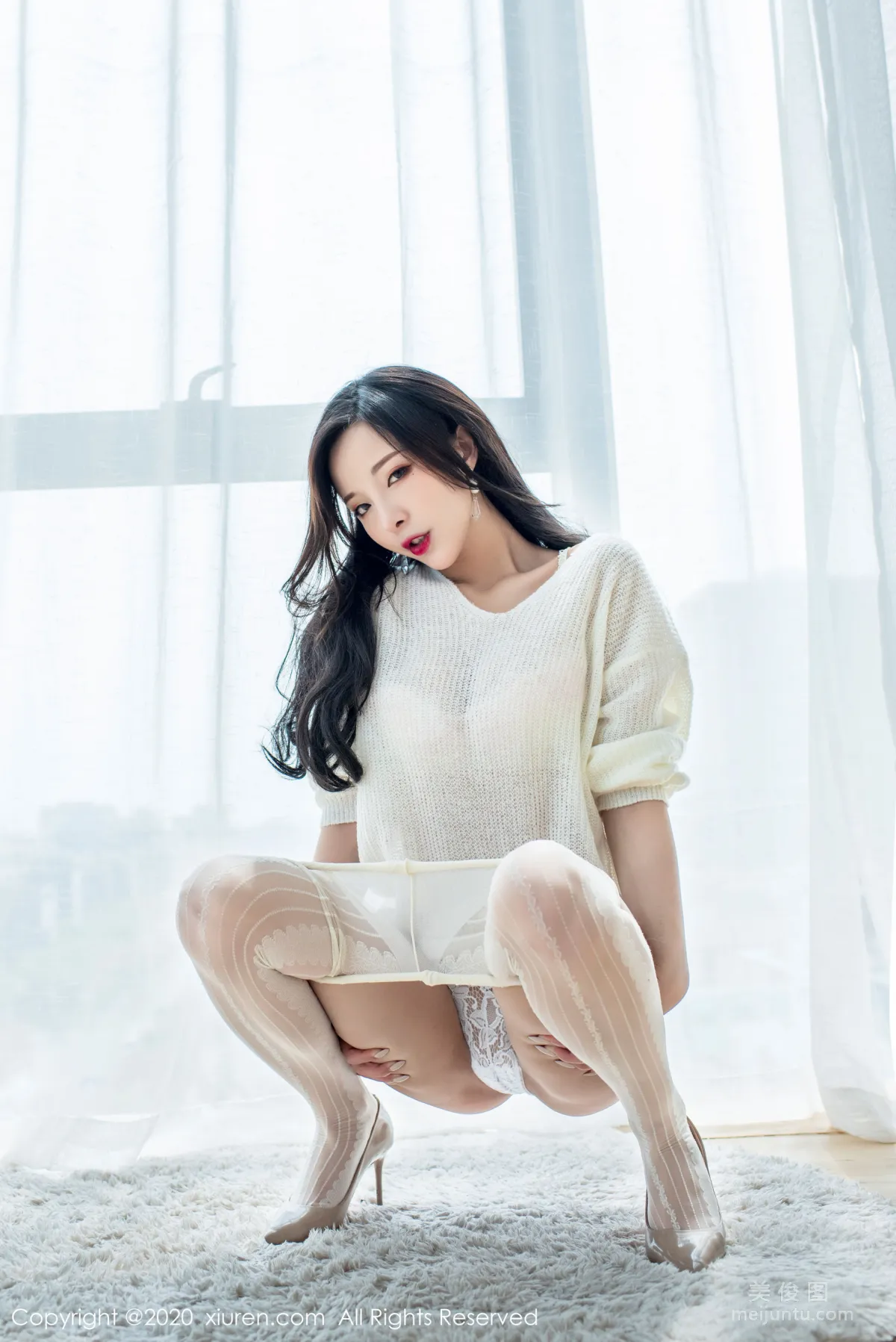 [XiuRen] No.2143 Chen Xiaomiao 'White Stockings Girl Story' Photo Set photo 21