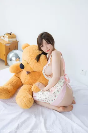 [秀人XiuRen] No.2150 糯美子Mini 《角色扮演廚娘主題系列》 寫真集
