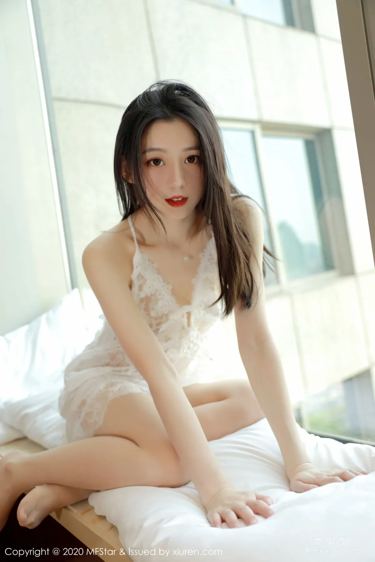 Yan Mo: MFStar Vol. 315 photo 18