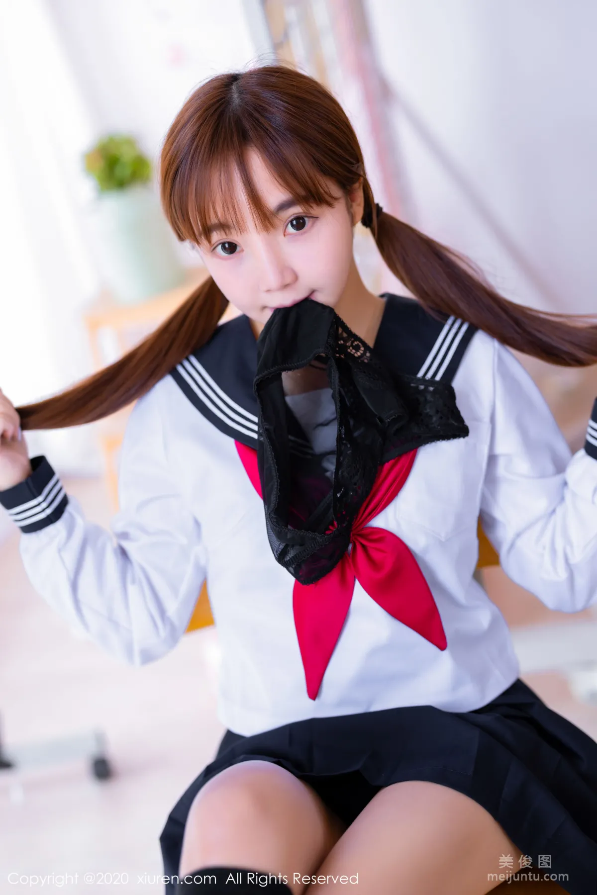 [秀人XiuRen] No.2196 團團子_una 《童顔巨乳JK制服》 寫真集 57