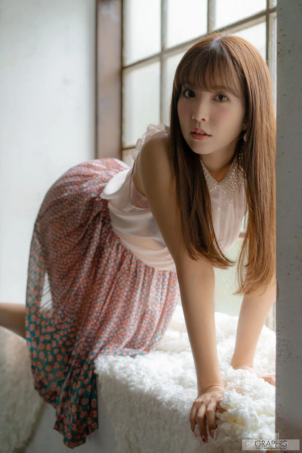 [Graphis] Limited Edition Yua Mikami 3 Photo Set photo 3