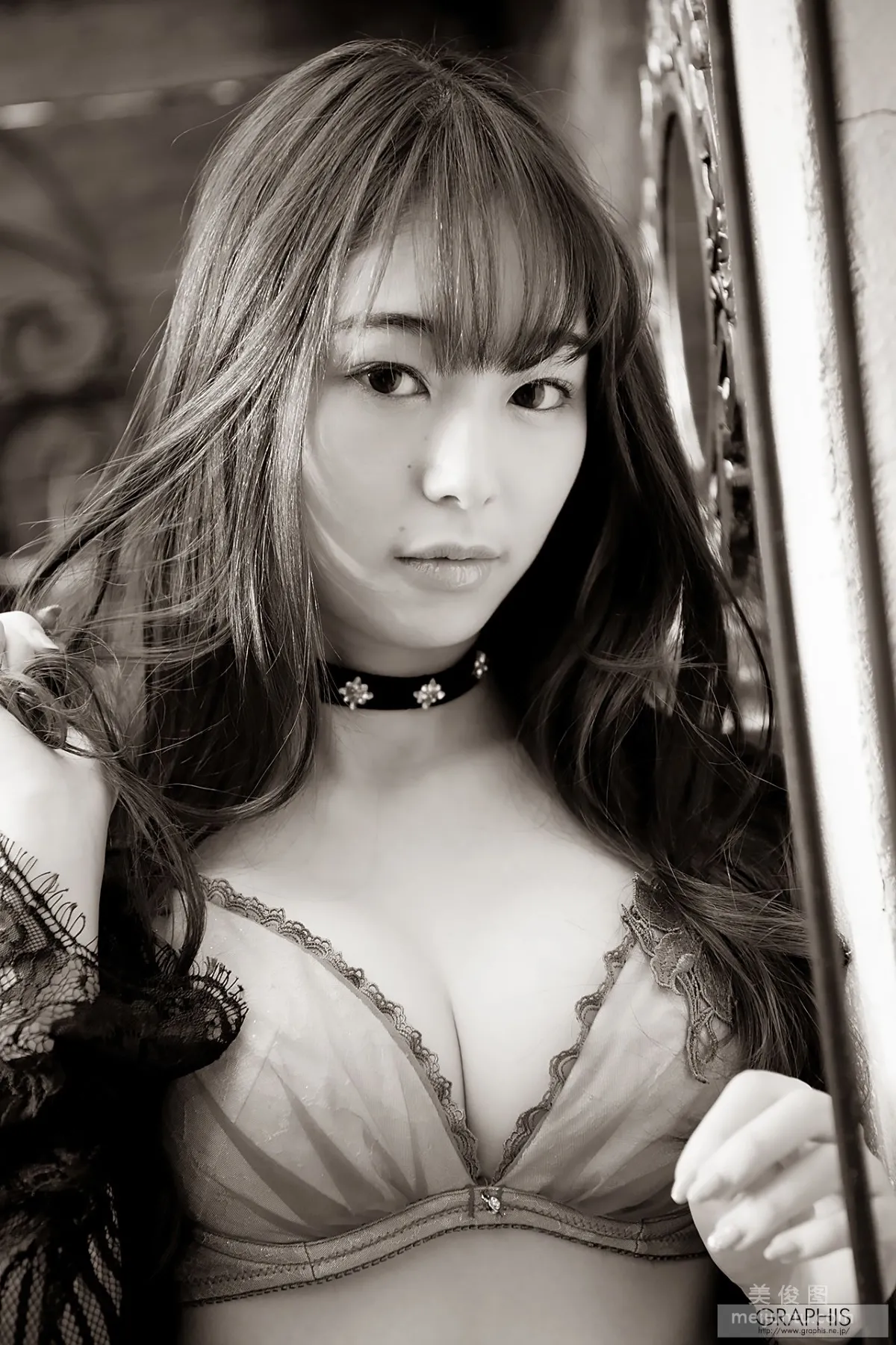 Ruru Amakuni: Graphis photo 7
