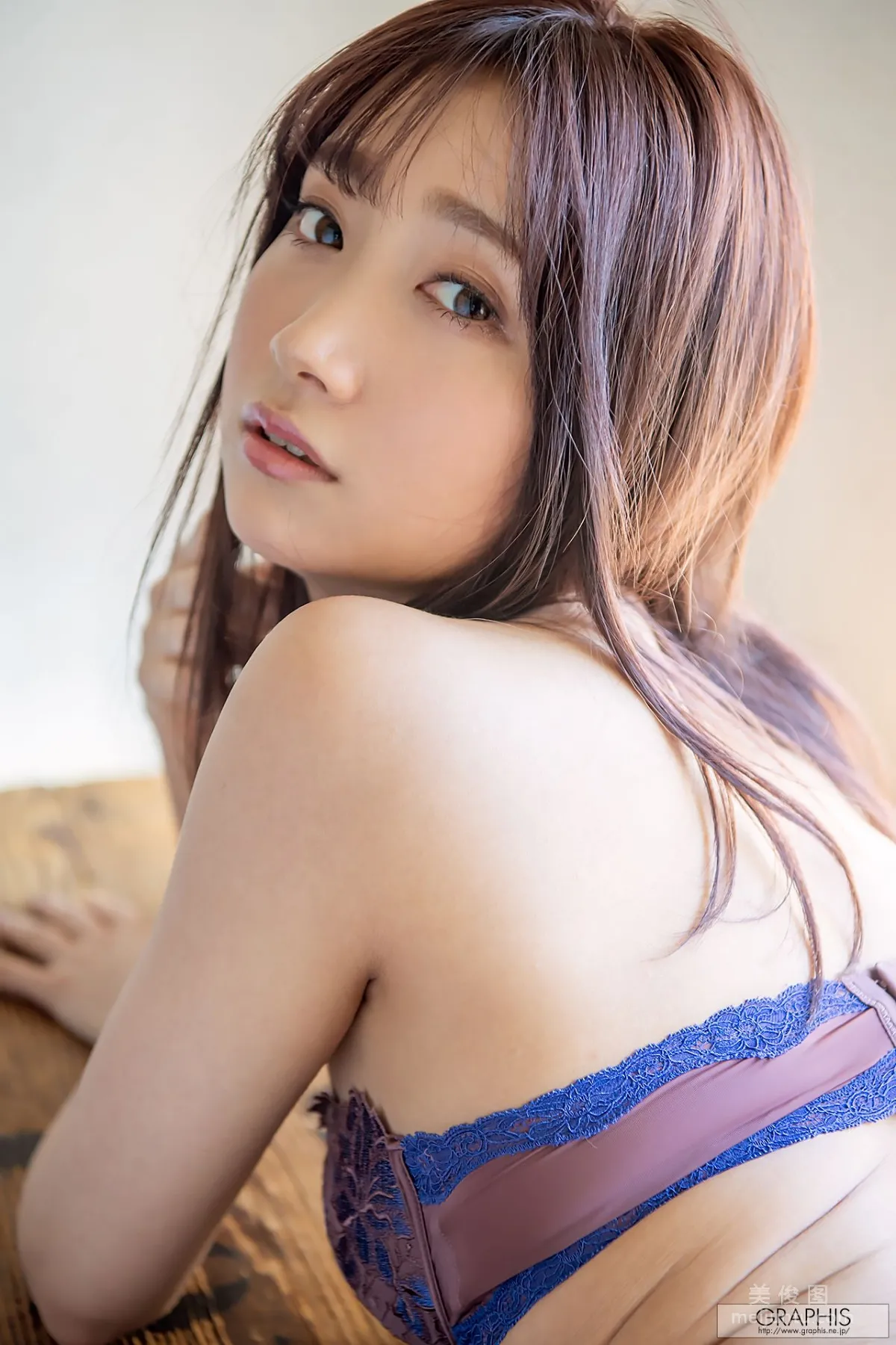 Anna Kami: Graphis Angel Smile photo 25