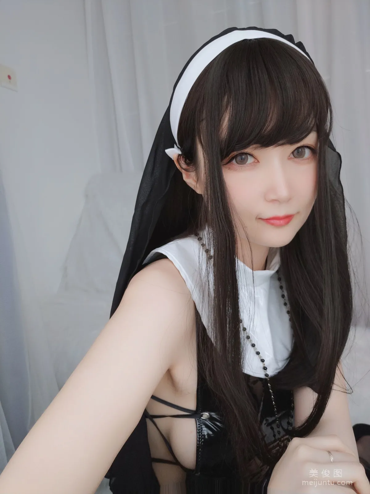 Baiyin 81: Web Idols photo 3