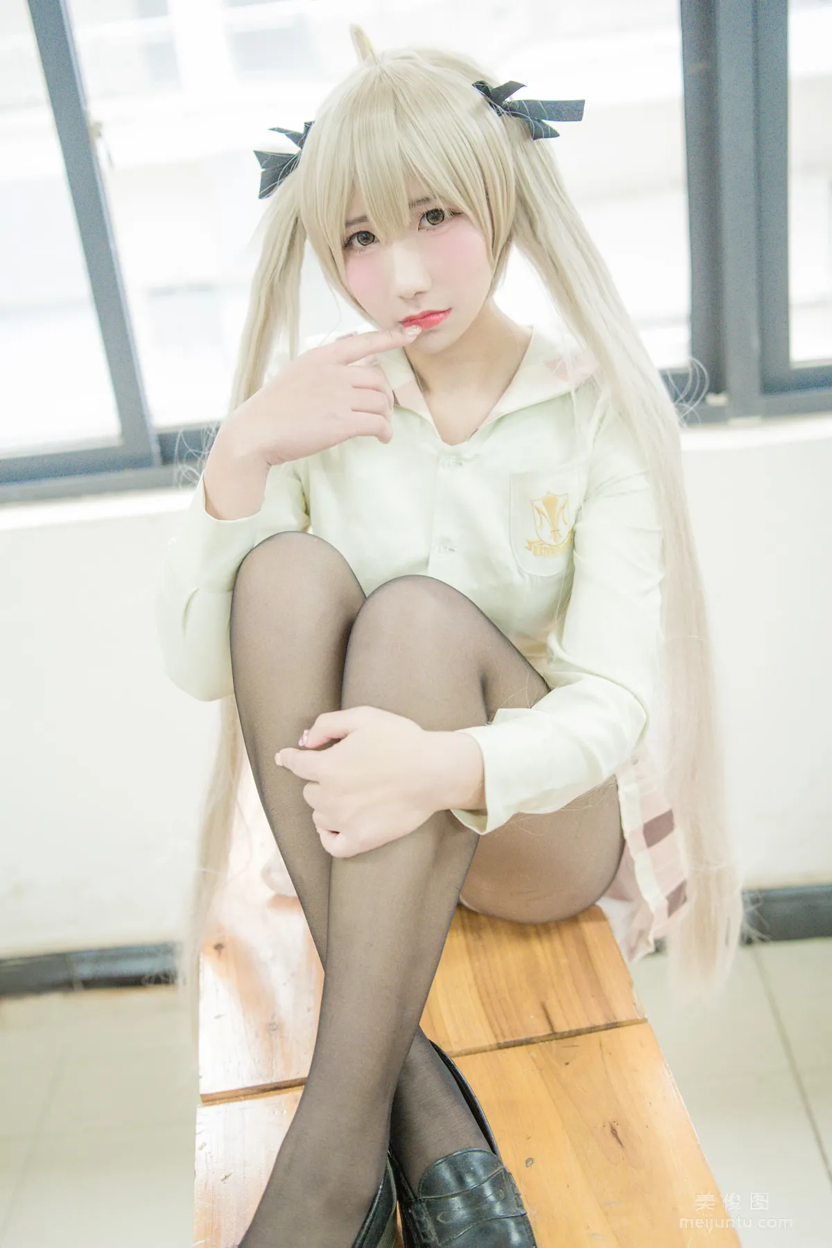 Jiuqu Jean: Web Idols photo 14