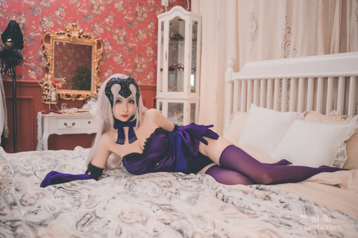 COS Welfare Liang Liangzi "Drunk Zhen" Photo Set photo 21