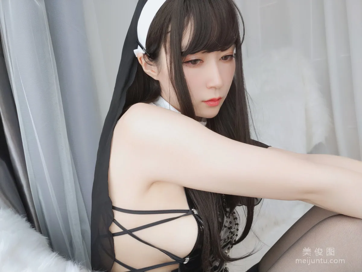 Baiyin 81: Web Idols photo 2