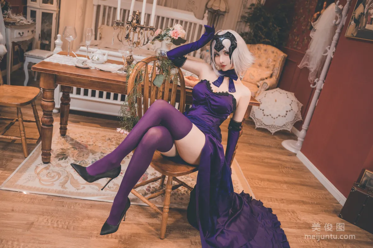 COS Welfare Liang Liangzi "Drunk Zhen" Photo Set photo 3