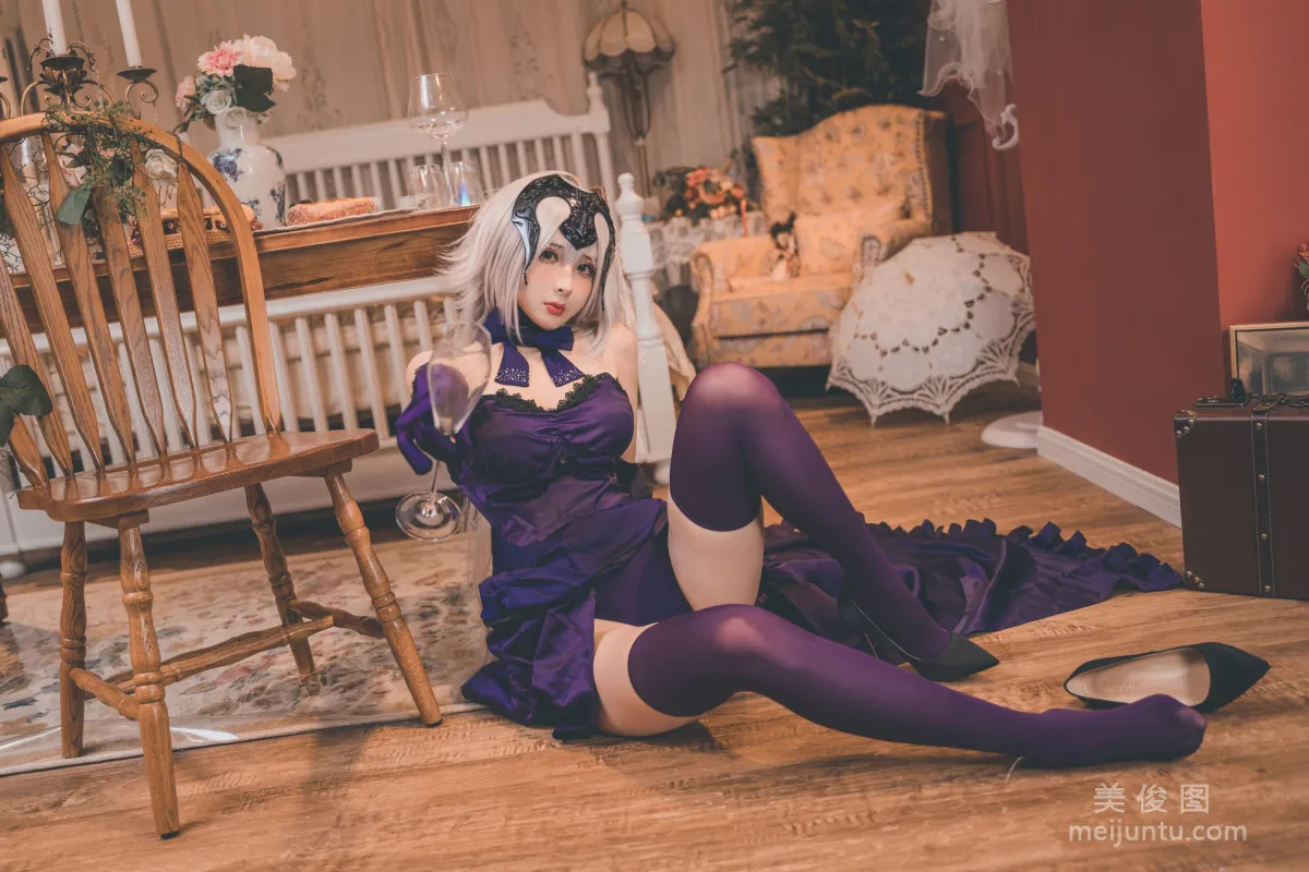 COS Welfare Liang Liangzi "Drunk Zhen" Photo Set photo 11