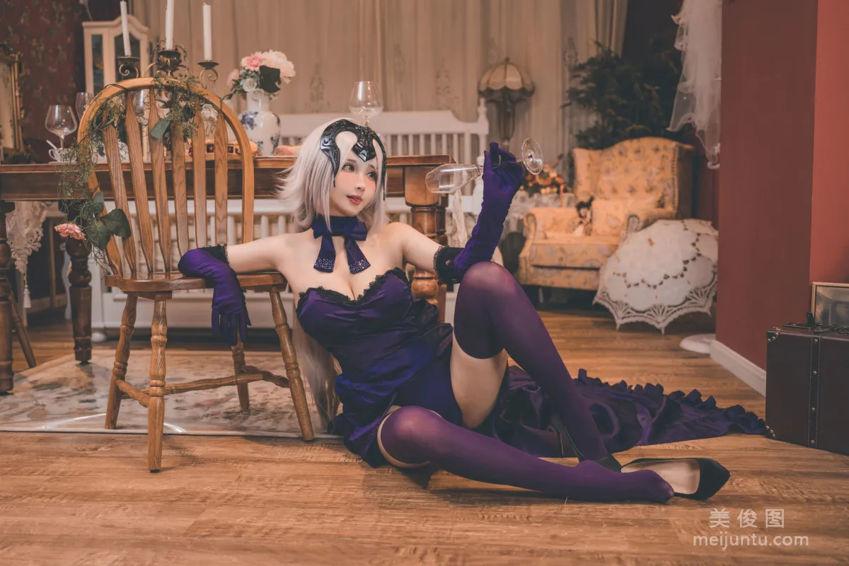 COS Welfare Liang Liangzi "Drunk Zhen" Photo Set photo 10