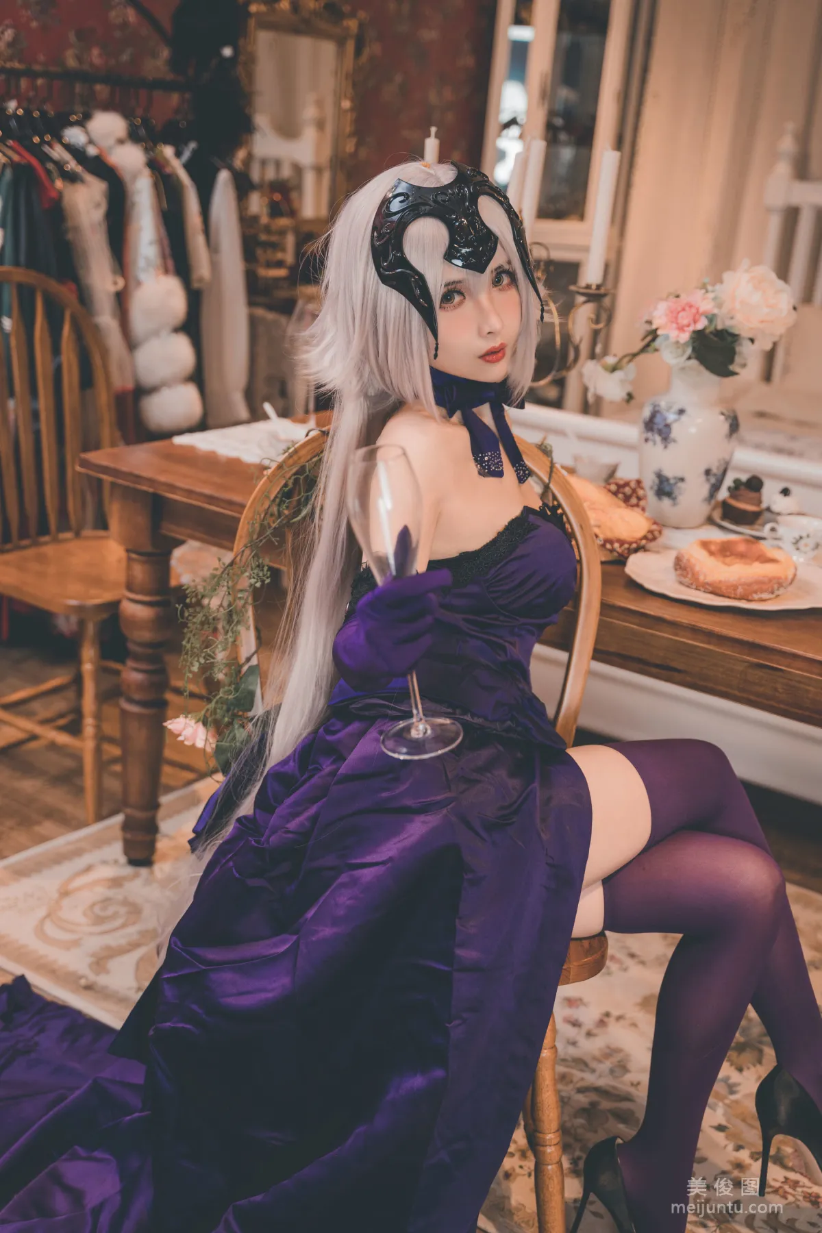 COS Welfare Liang Liangzi "Drunk Zhen" Photo Set photo 13