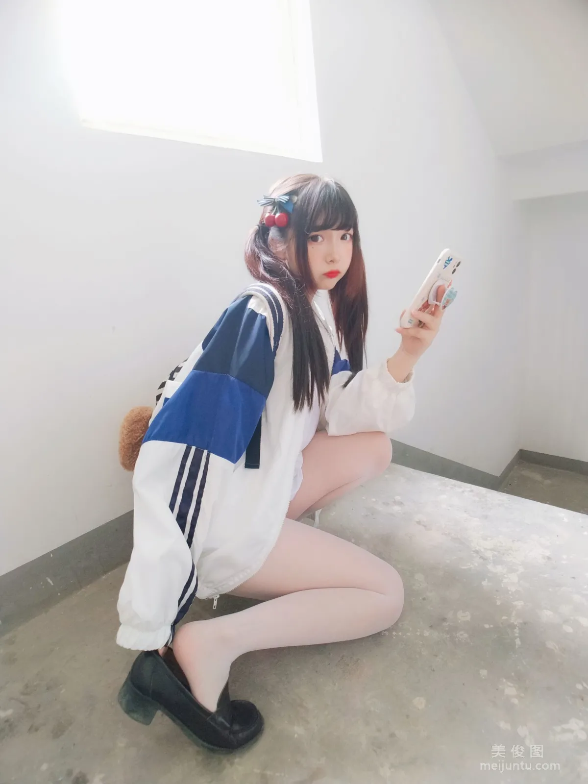 2D Beauty Guchuan kagura, White Stockings Gymnastics Uniform Photo Set photo 1