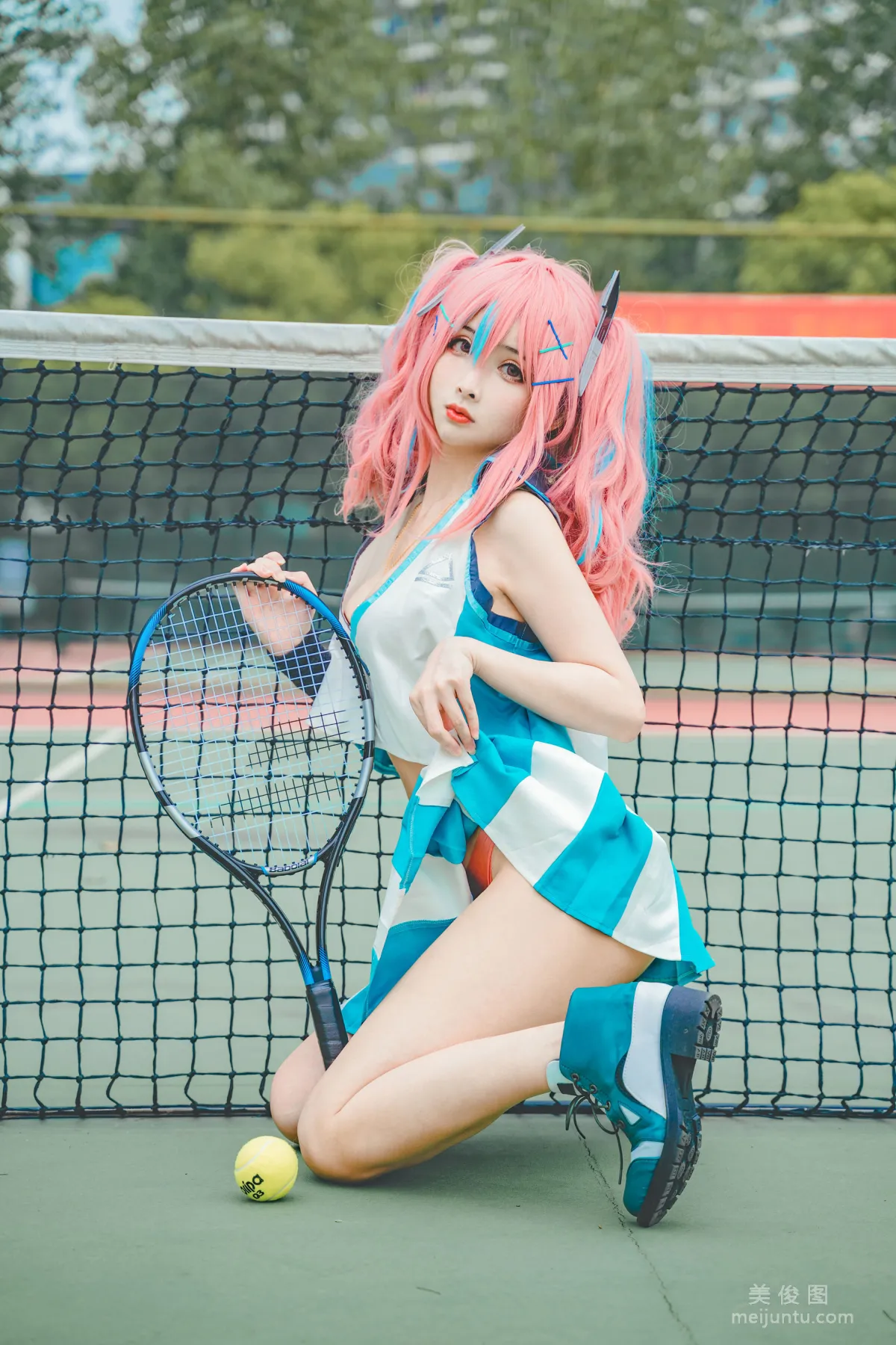COS Feature Liang Liangzi Bremerton Photo Set photo 7