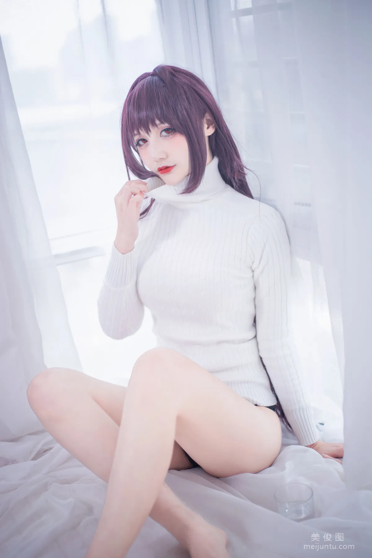 [COS Bonus] Xianjiu Airi 'Scathach Sweater' Photo Set photo 12
