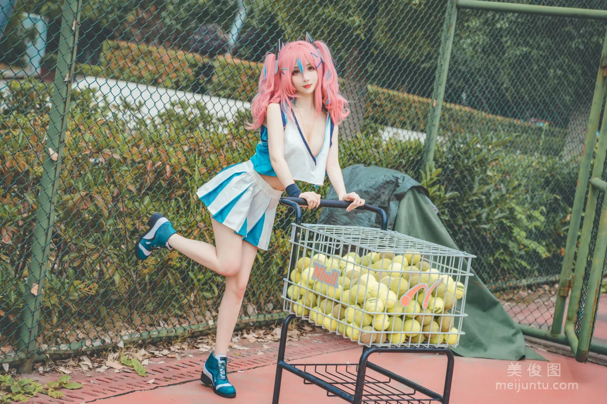 COS Feature Liang Liangzi Bremerton Photo Set photo 9