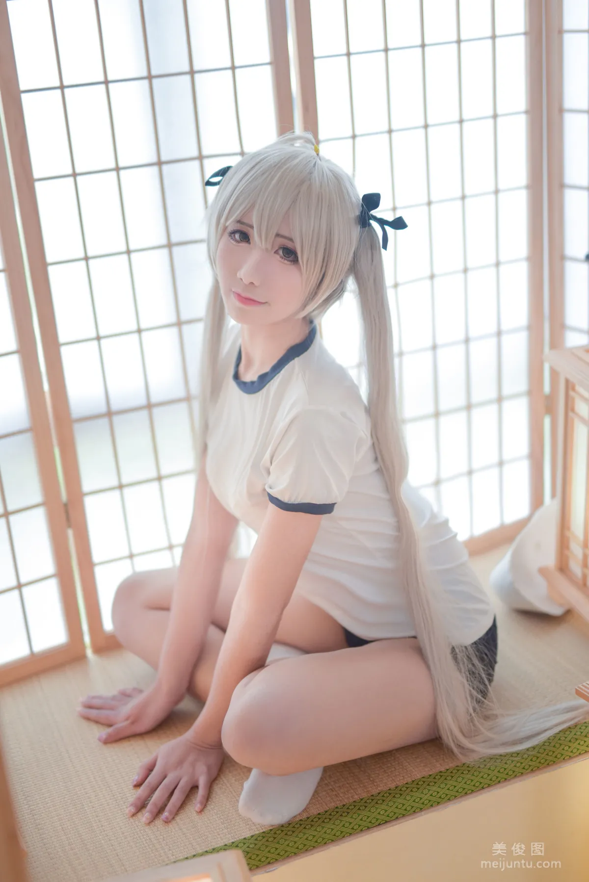 Jiuqu Jean: Web Idols photo 6