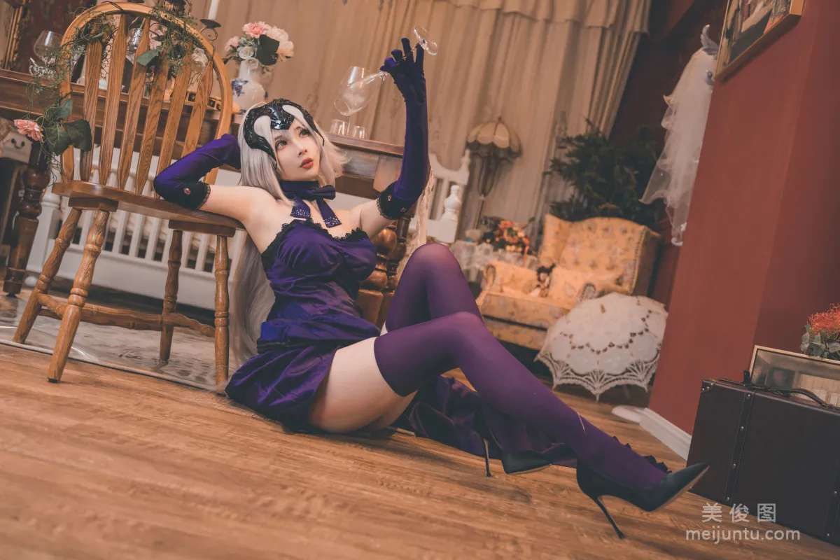 COS Welfare Liang Liangzi "Drunk Zhen" Photo Set photo 9