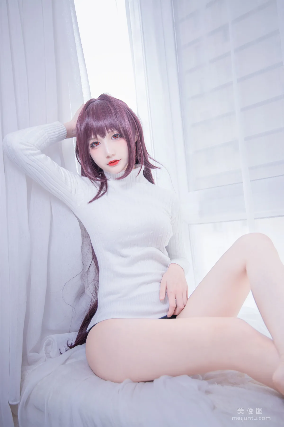 [COS Bonus] Xianjiu Airi 'Scathach Sweater' Photo Set photo 19