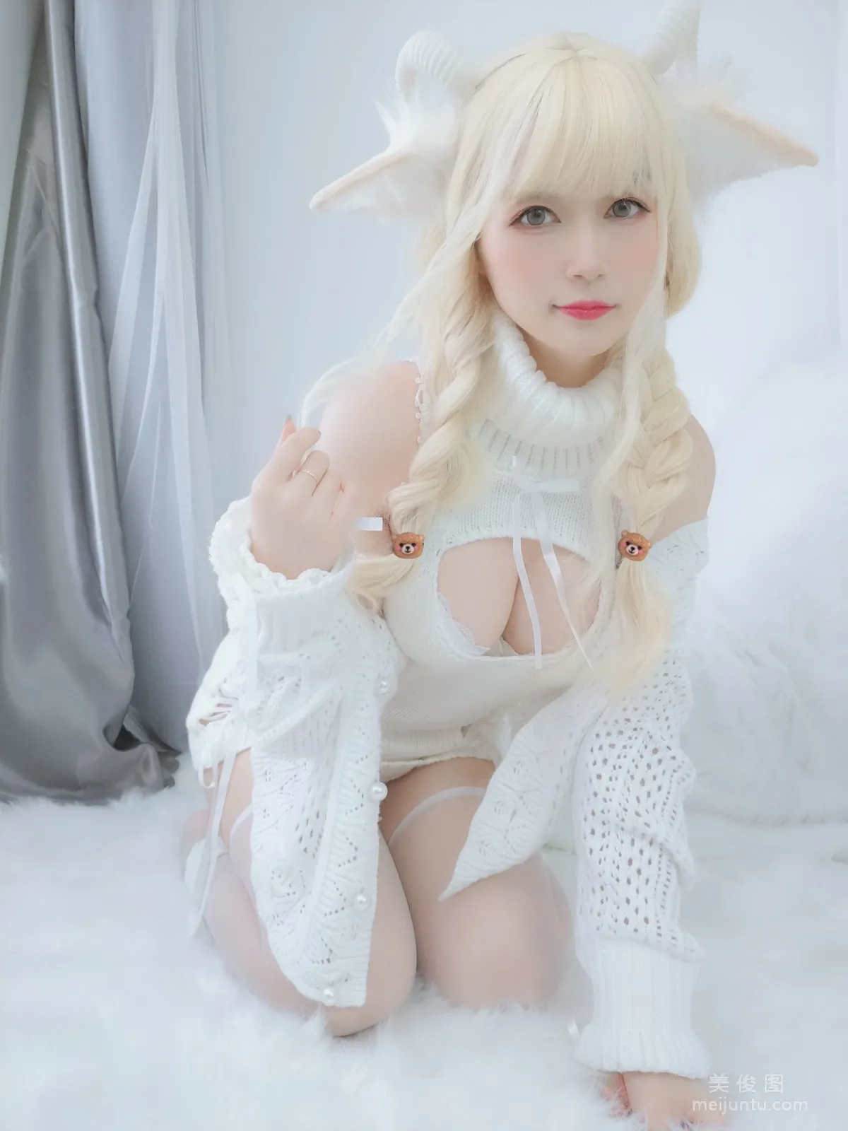 Baiyin 81: Web Idols photo 8