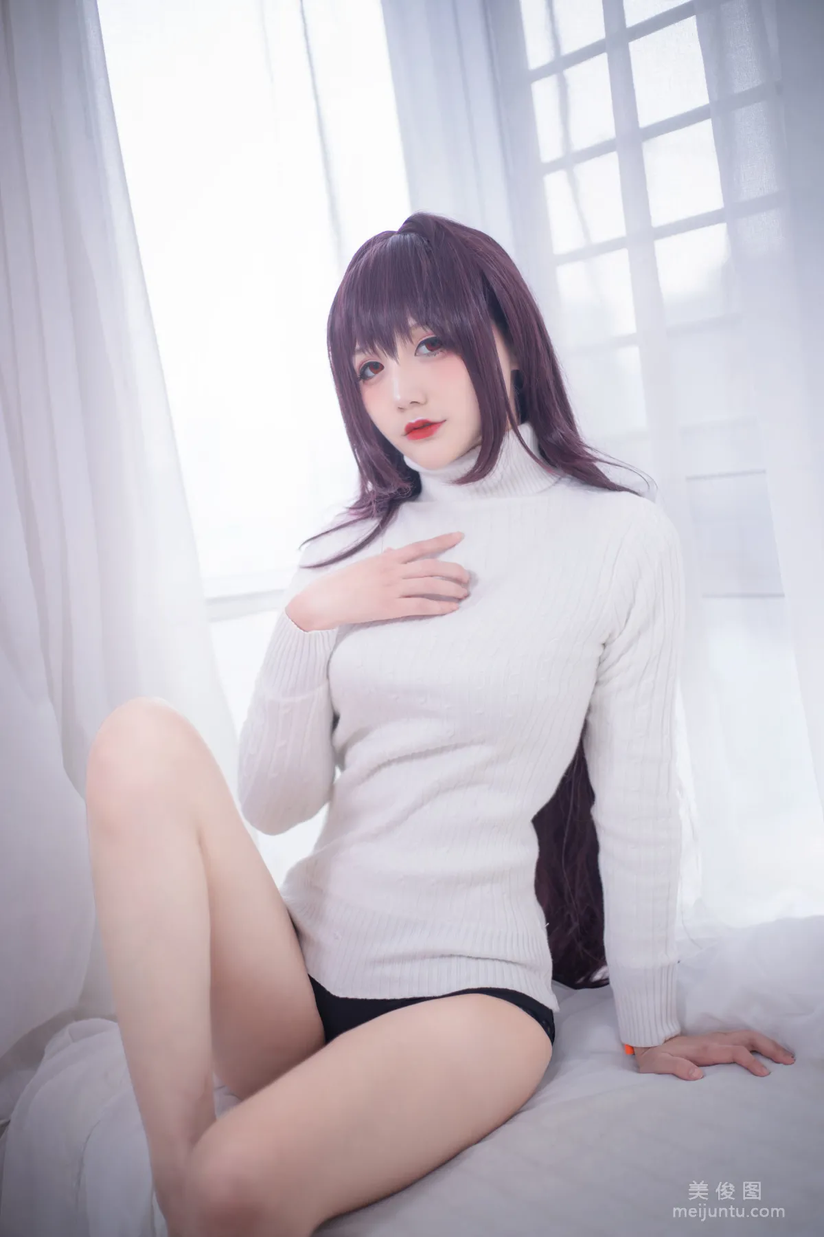 [COS Bonus] Xianjiu Airi 'Scathach Sweater' Photo Set photo 4