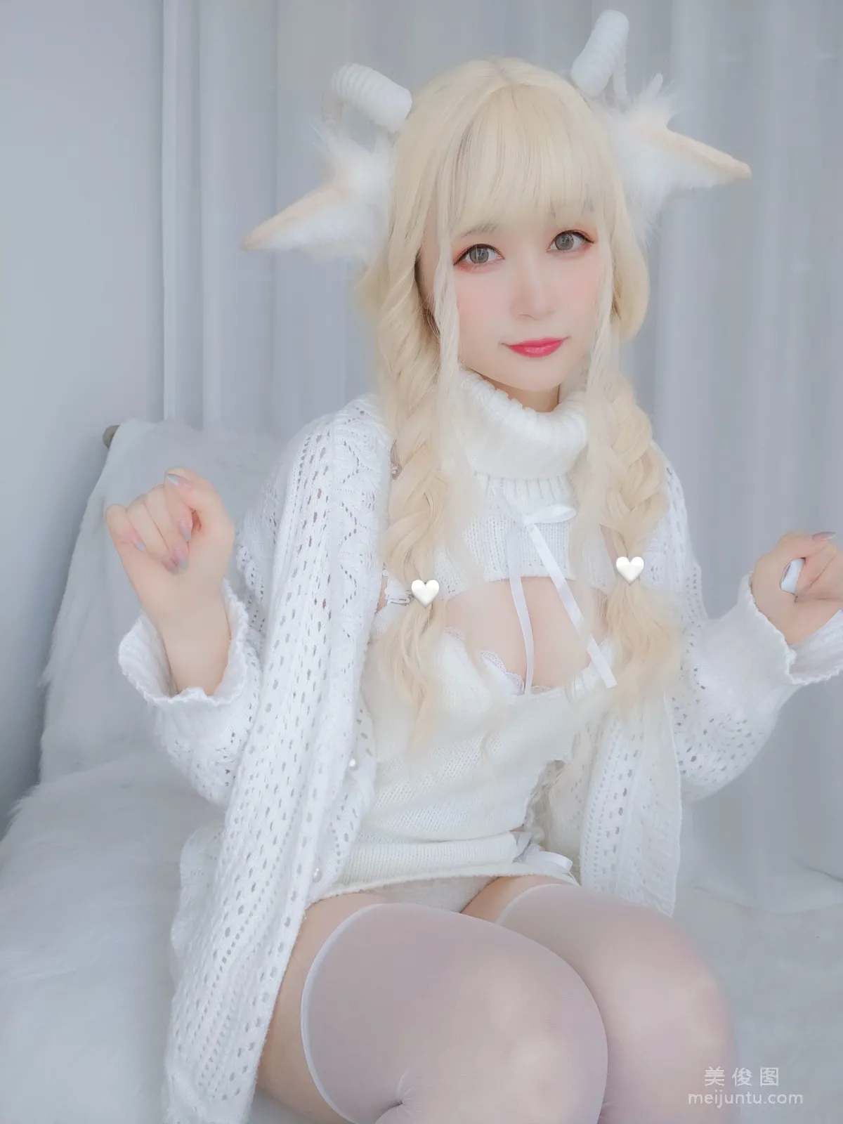 Coser小姐姐白银 《小白羊》 写真集1