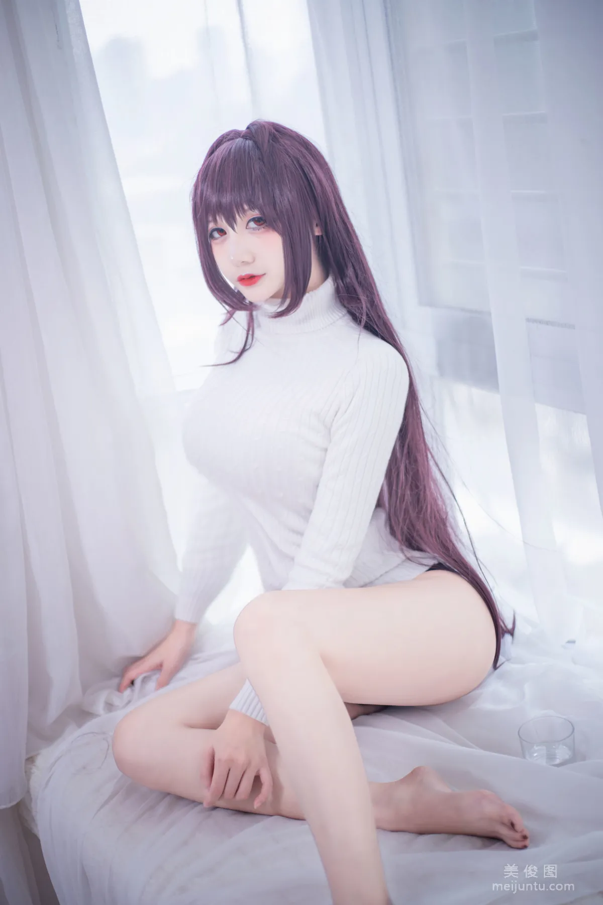 [COS Bonus] Xianjiu Airi 'Scathach Sweater' Photo Set photo 13