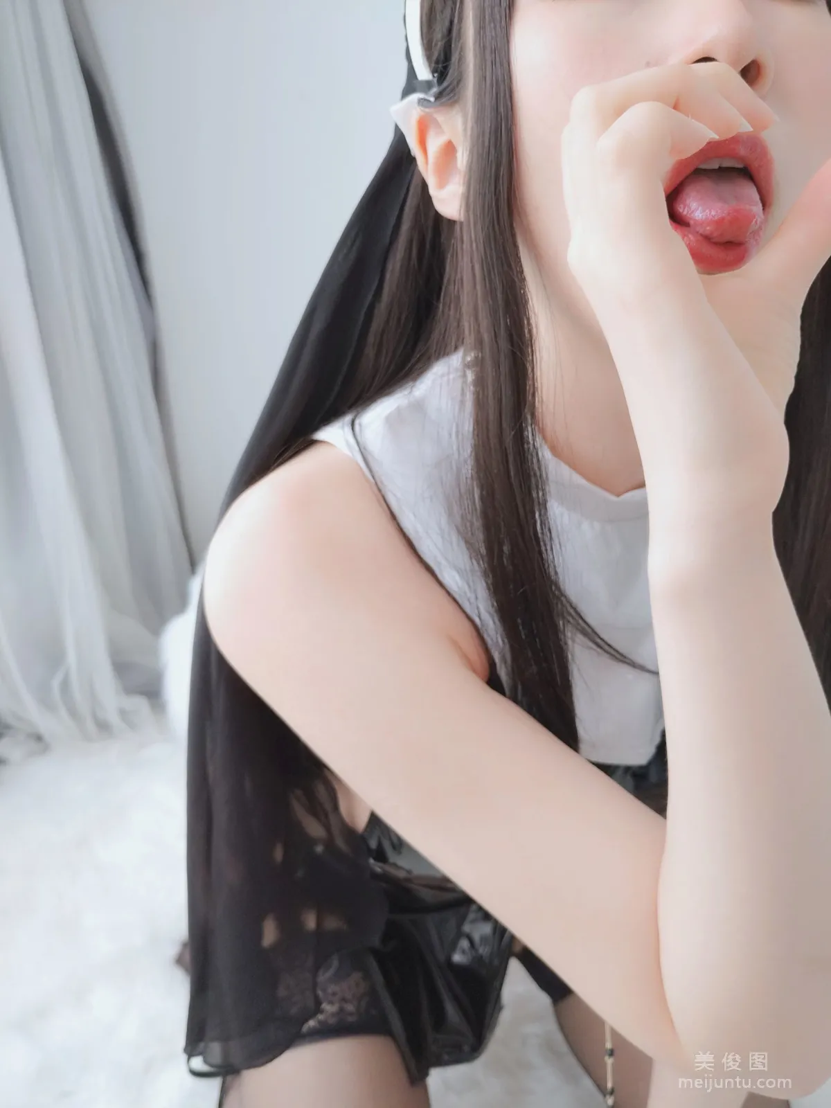 Baiyin 81: Web Idols photo 15