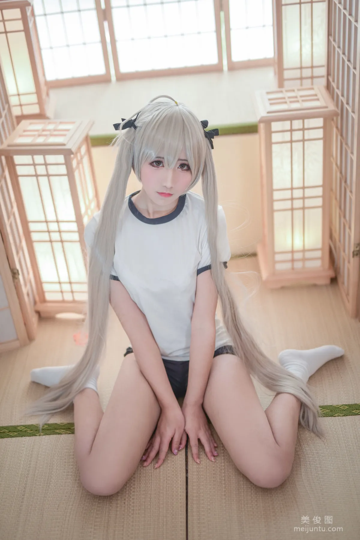 Jiuqu Jean: Web Idols photo 2