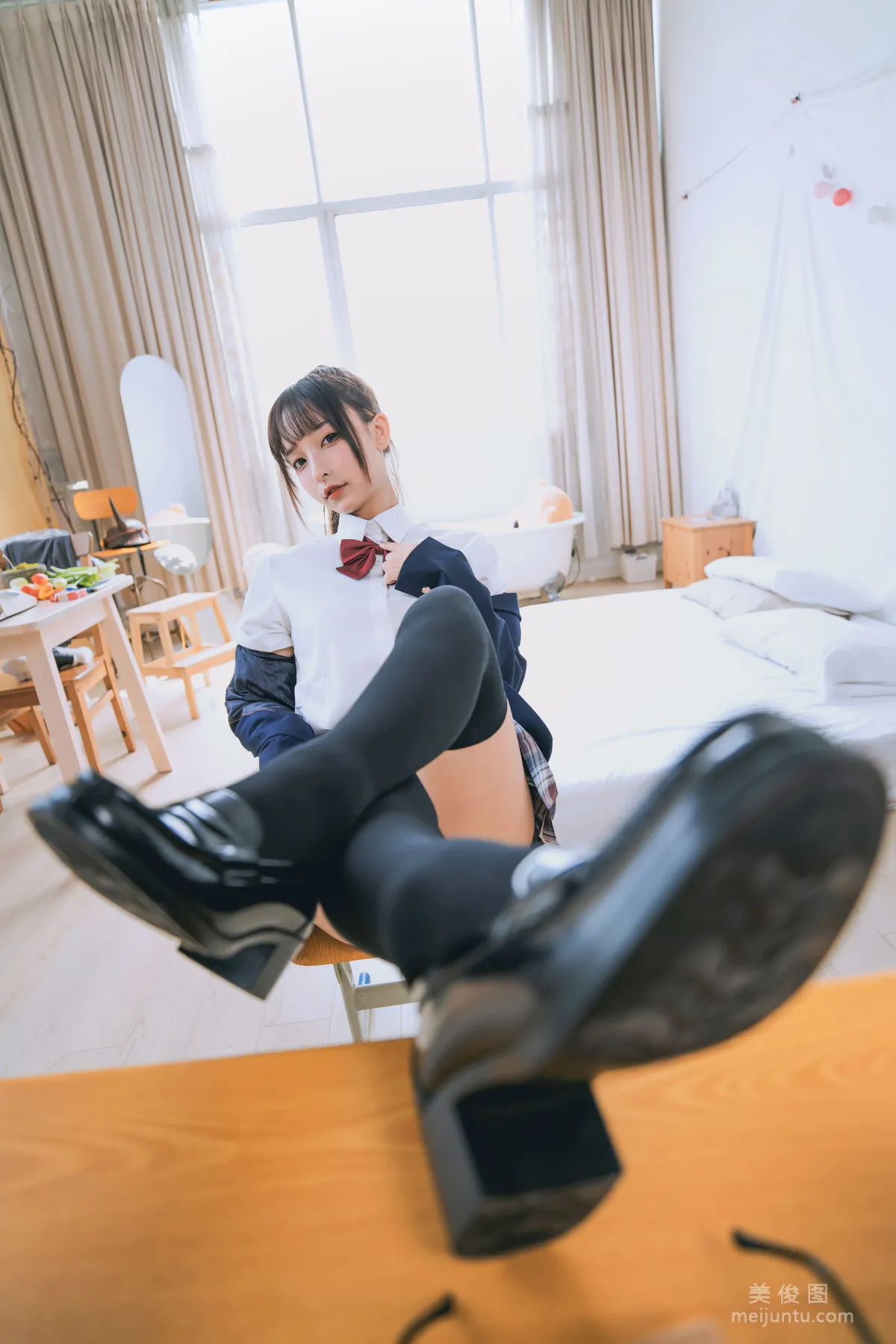 [COS福利] 蘿莉神楽闆真冬《數之歌》 百合教室 寫真集 86