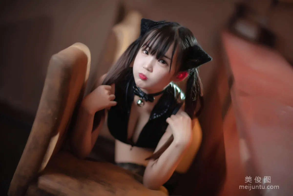 [COS福利] 萝莉御子Yumiko 《皮衣》写真集4