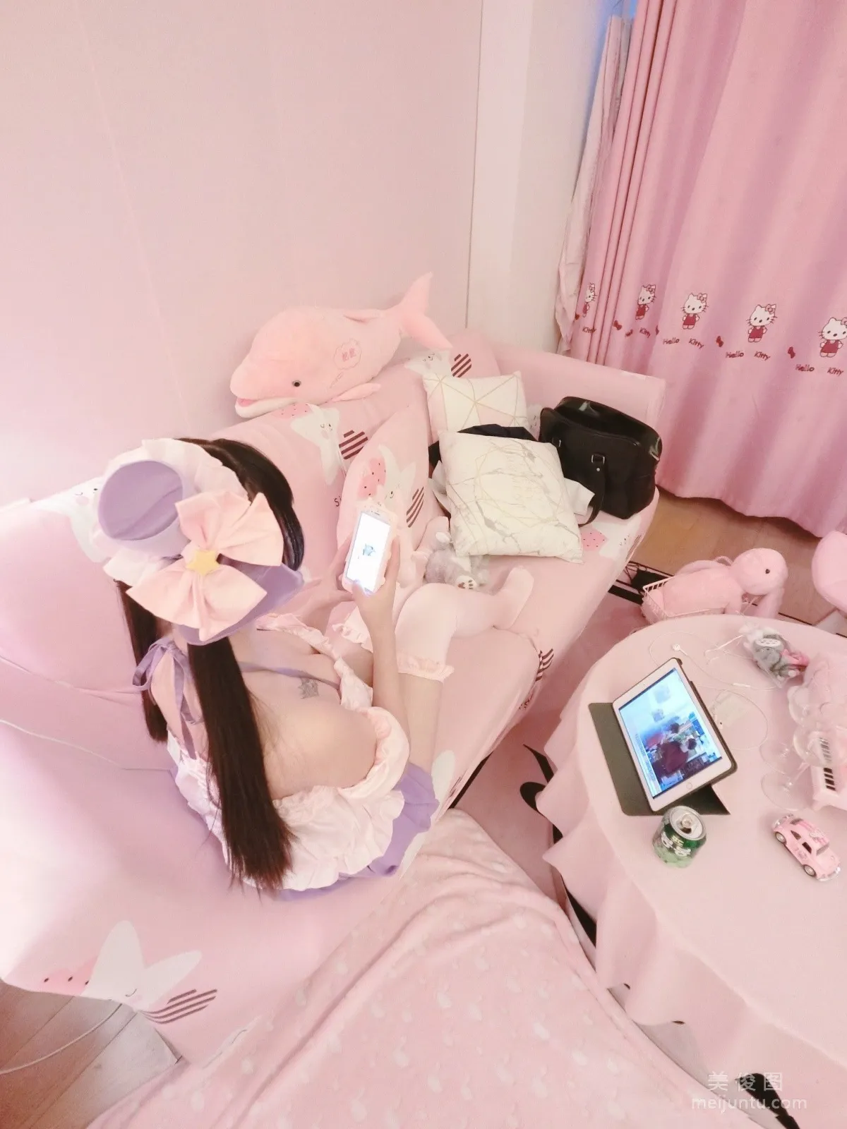 Si Miao: Web Idols photo 9