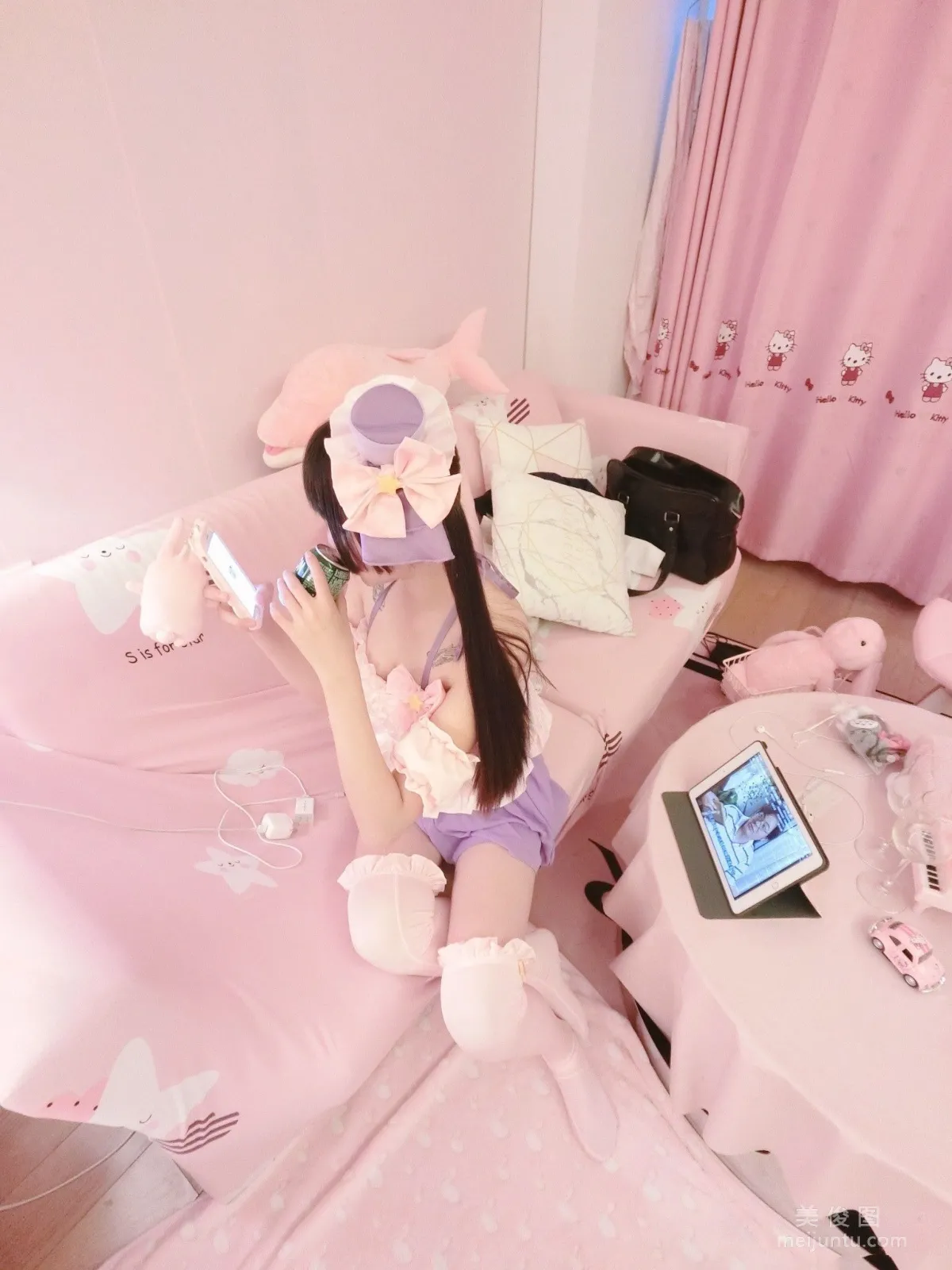 Si Miao: Web Idols photo 7