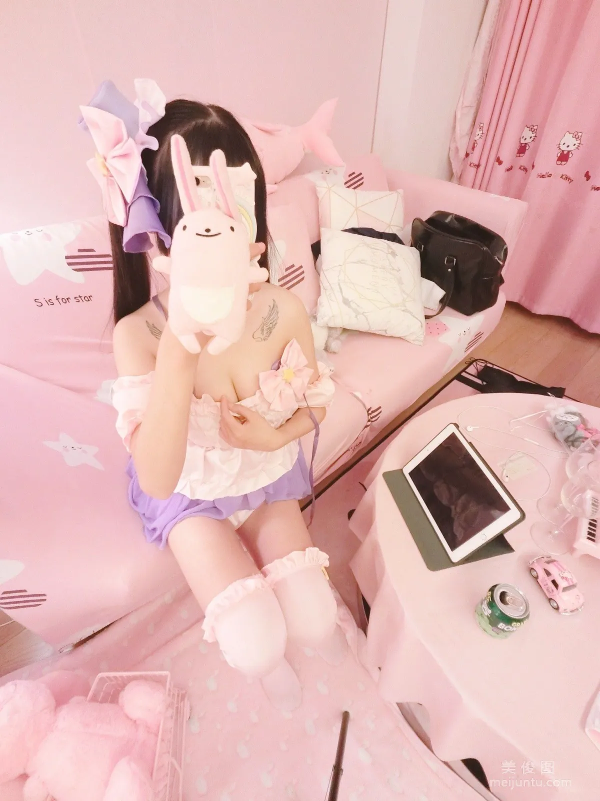 Si Miao: Web Idols photo 22